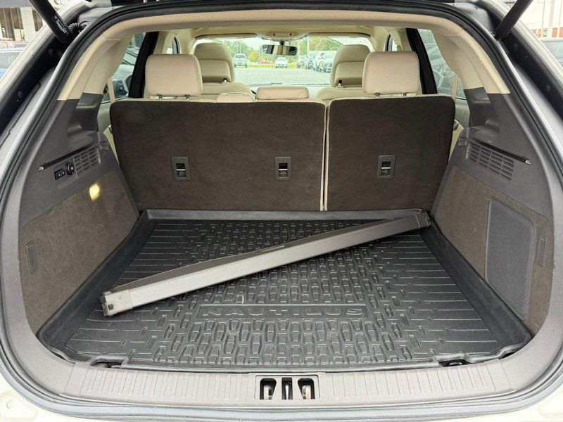 Used 2019 Lincoln Nautilus Reserve FWD image 7