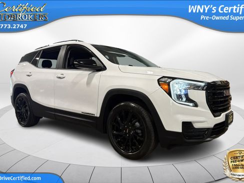Used 2023 GMC Terrain SLE w/ Driver Convenience Package AWD/4WD image 3