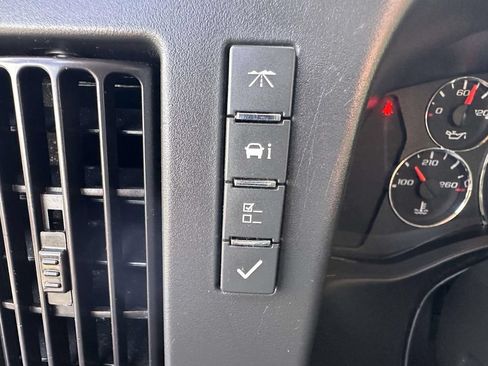 Used 2024 GMC Savana 2500 w/ Driver Convenience Package RWD image 15