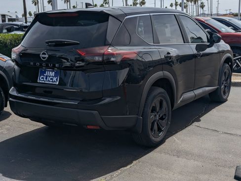 New 2026 Nissan Rogue SV FWD image 2