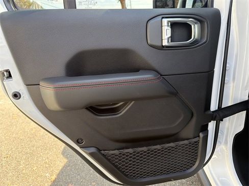 New 2026 Jeep Gladiator Rubicon w/ Steel Bumper Group image 20