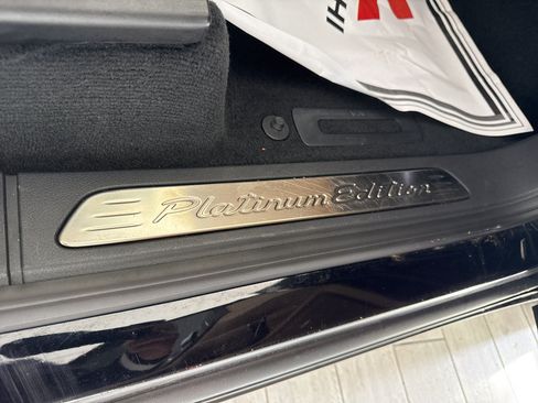 Used 2018 Porsche Cayenne Platinum Edition AWD/4WD image 20