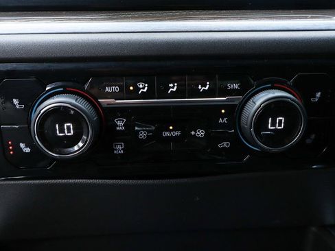 Used 2023 Chevrolet Silverado 1500 LT Trail Boss w/ Convenience Package II image 33