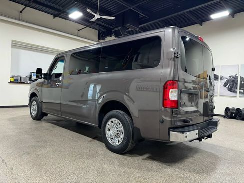 Used 2018 Nissan NV 3500 SL RWD image 7