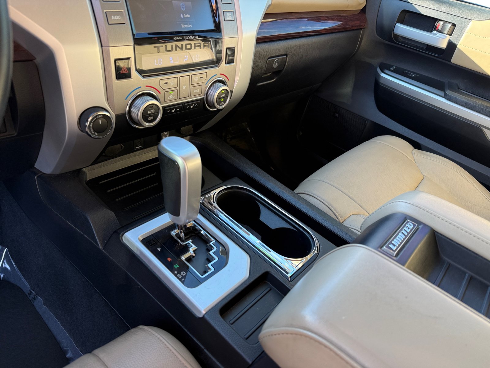 Used 2017 Toyota Tundra Limited w/ Limited Premium Package AWD/4WD image 13