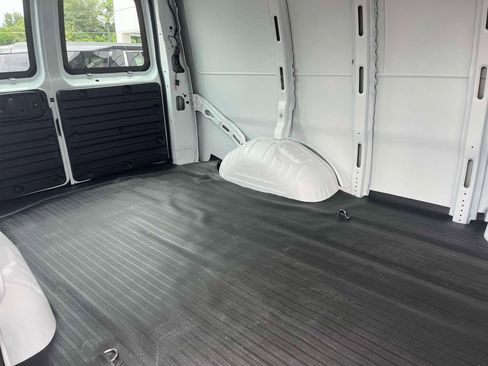 New 2025 GMC Savana 2500 w/ Driver Convenience Package image 18