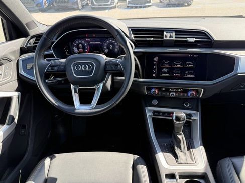 Used 2020 Audi Q3 2.0T Premium w/ Convenience Package image 14