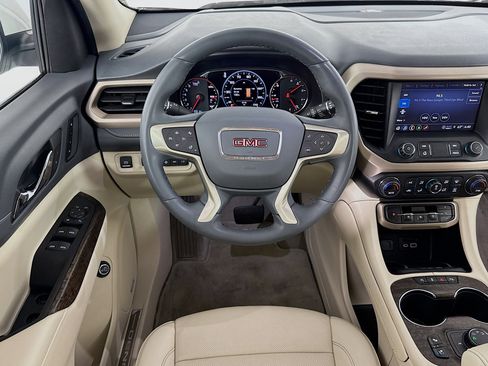 Used 2023 GMC Acadia Denali AWD/4WD image 16