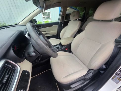Used 2017 Kia Sorento FWD image 14
