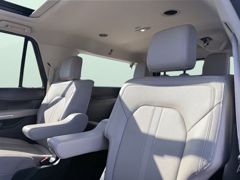 Used 2024 Ford Expedition Max Limited image 37