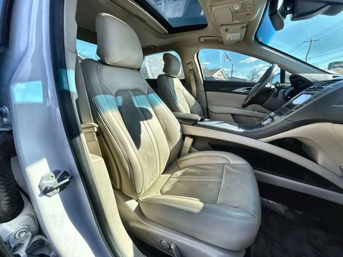 Used 2019 Lincoln MKZ Reserve FWD image 26