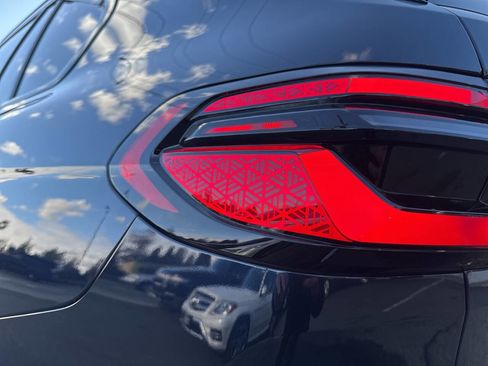 Used 2024 BMW X7 M60i w/ Executive Package image 5