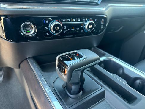 Used 2023 GMC Sierra 1500 SLT RWD image 28