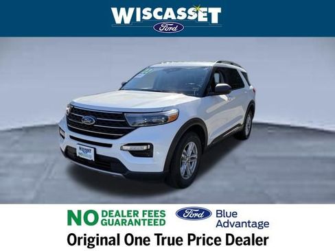 Certified 2022 Ford Explorer XLT w/ Equipment Group 202A image 16