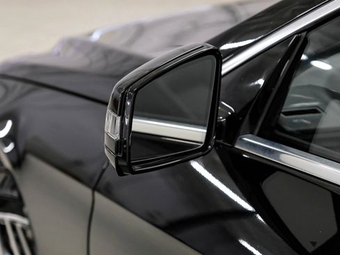 Used 2011 Mercedes-Benz E 550 Coupe image 38