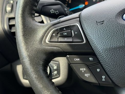 Used 2017 Ford Escape Titanium AWD/4WD image 19