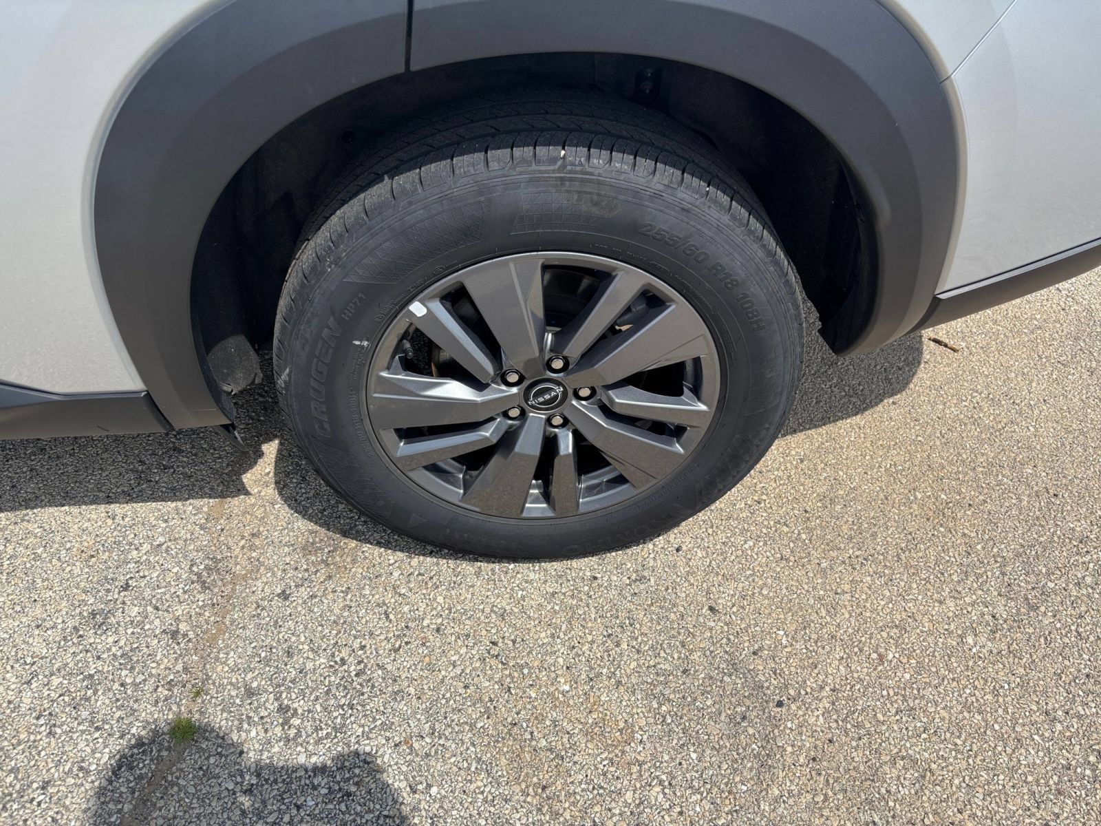 Used 2025 Nissan Pathfinder SV AWD/4WD image 30