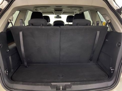 Used 2018 Dodge Journey SE w/ Popular Equipment Group image 11