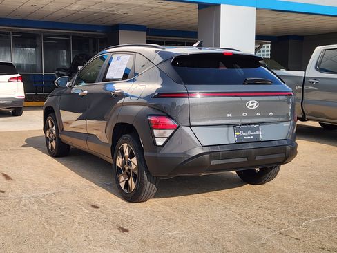 Used 2024 Hyundai Kona SEL AWD/4WD image 8