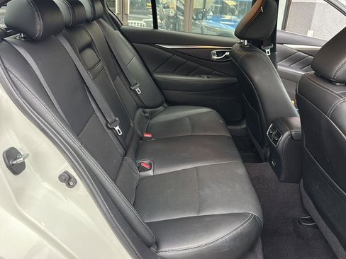Used 2022 INFINITI Q50 Sensory image 31