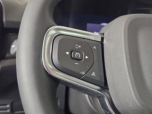 Certified 2023 Volvo C40 P8 Recharge Ultimate image 35
