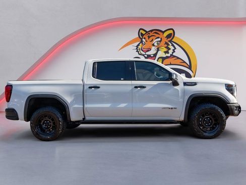 Used 2023 GMC Sierra 1500 AT4X w/ AT4X AEV Edition image 4