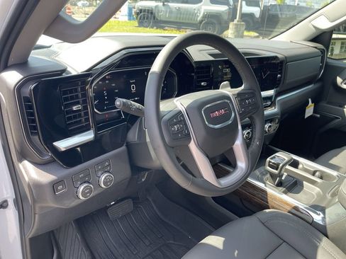 New 2026 GMC Sierra 1500 Elevation w/ Elevation Premium Package AWD/4WD image 10