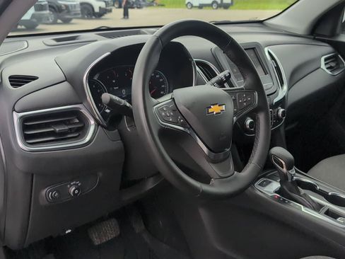 Used 2024 Chevrolet Equinox LT AWD/4WD image 15