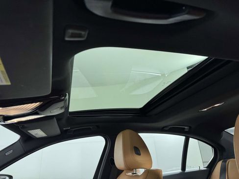 Used 2025 BMW 330i xDrive 330i xDrive w/ Premium Package image 31