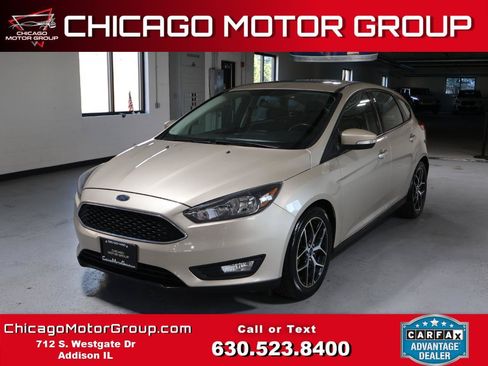 Used 2018 Ford Focus SEL w/ Cold Weather Package FWD image 1