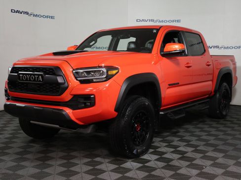 Used 2023 Toyota Tacoma TRD Pro AWD/4WD image 12