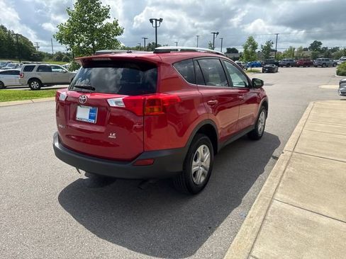 Used 2013 Toyota RAV4 LE AWD/4WD image 4