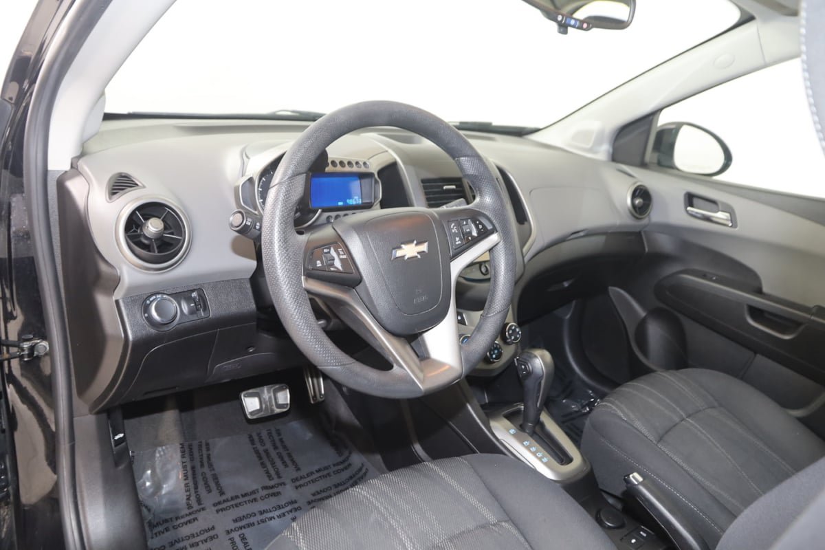 Used 2016 Chevrolet Sonic LT FWD image 20