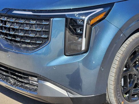 New 2026 Kia Carnival SX FWD image 6