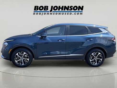 Used 2023 Kia Sportage EX AWD/4WD image 6