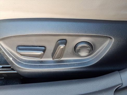 Used 2023 Toyota Camry SE image 15