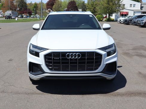 Used 2021 Audi Q8 Premium Plus w/ Premium Plus Package AWD/4WD image 3