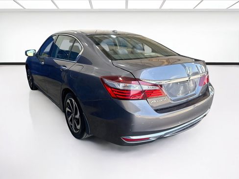 Used 2017 Honda Accord EX image 6