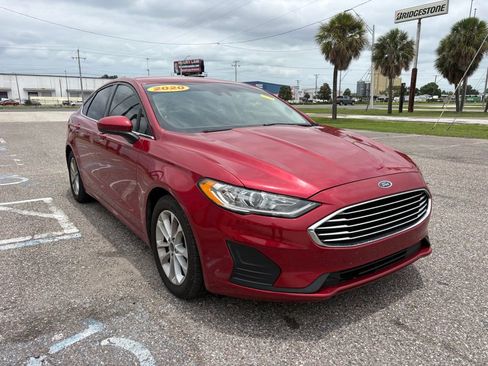 Used 2020 Ford Fusion SE FWD image 1
