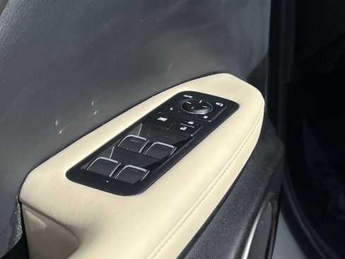 Used 2021 Lexus RX 450h AWD w/ Premium Package image 16