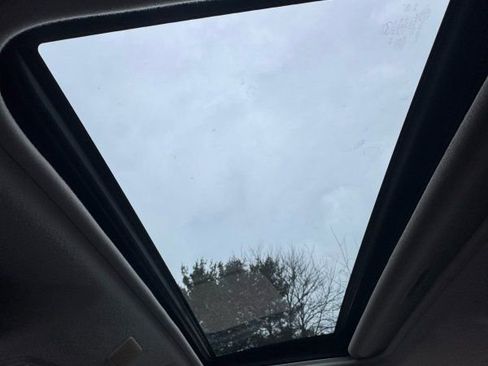 Used 2013 MAZDA MAZDA3 i Touring image 20