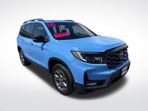 Used 2025 Honda Passport TrailSport image 7