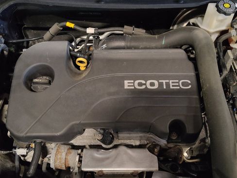Used 2021 Chevrolet Equinox LT FWD image 30