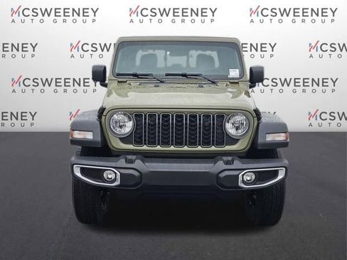 New 2026 Jeep Gladiator Sport AWD/4WD image 8