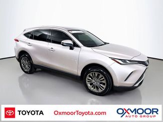 Used 2024 Toyota Venza XLE AWD/4WD video 1
