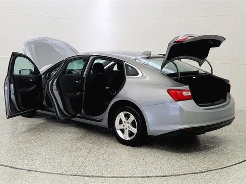 Used 2024 Chevrolet Malibu LT FWD image 11