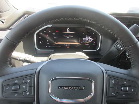 New 2026 GMC Sierra 2500 Denali Ultimate AWD/4WD image 19