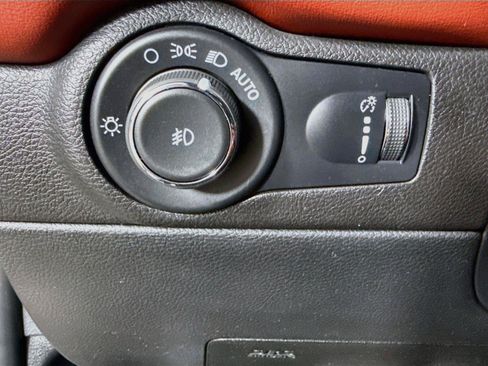 Used 2023 Dodge Durango SRT AWD/4WD image 17