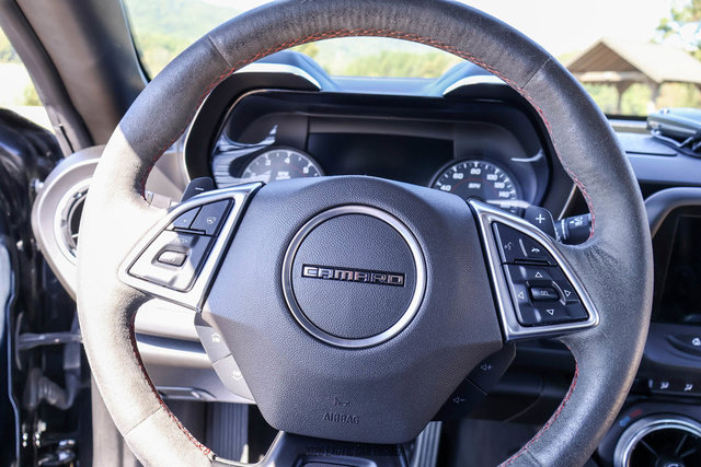 Used 2019 Chevrolet Camaro ZL1 w/ LPO, ZL1 Protection Package RWD image 28