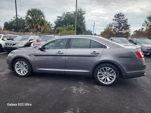 Used 2013 Ford Taurus Limited image 9